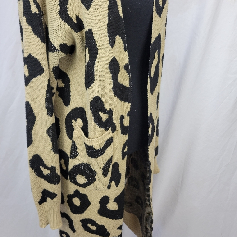 Leopard Print Open Front Cardigan - Picture 3 of 6